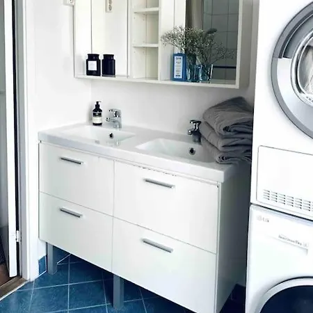 Διαμέρισμα Utsikt, Sentralt Og Romslig!